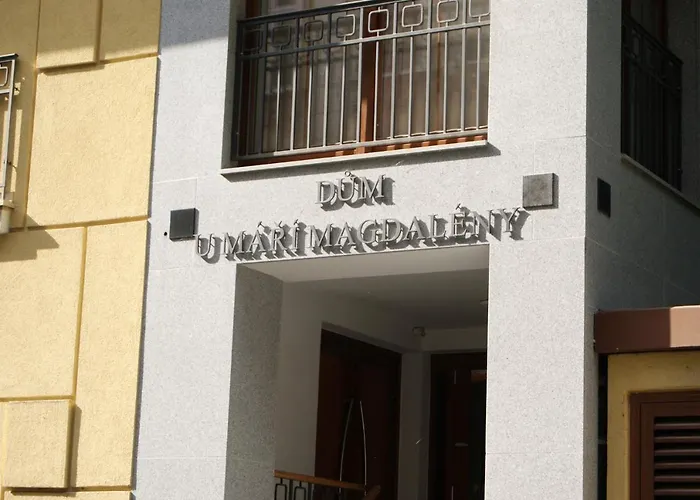 Karlovy Vary, Dum U Mari Magdaleny - 100 M Od Vridla